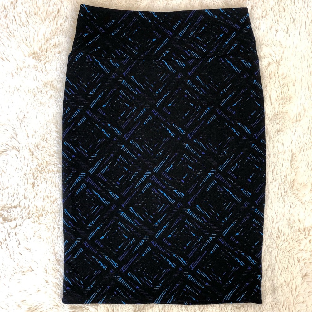 LuLaRoe Cassie Pencil Skirt - Small